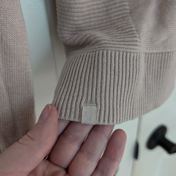 Lululemon Cashlu Knit Sweater Pink - Picture 11 of 11